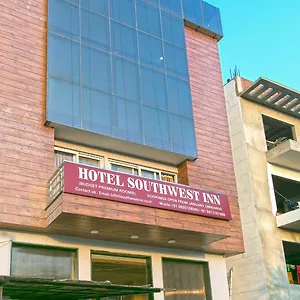 *** Hotel Treebo Southwest Dwarka India